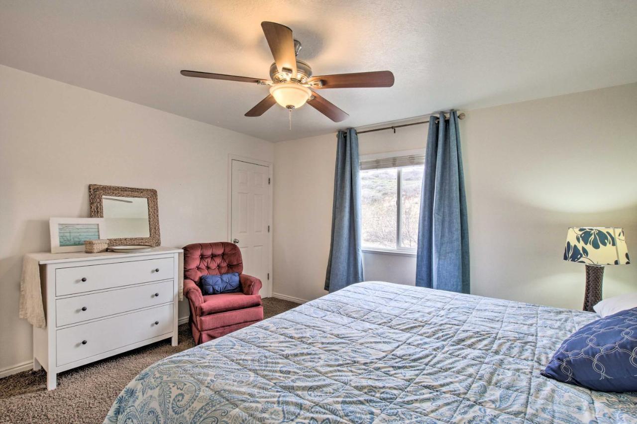 Spacious Garden City Townhome With Lake Views! Luaran gambar